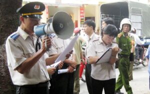 -khong-duoc-ke-bien-khi-cuong-che-thi-hanh-xu-phat-vi-pham-hanh-chinh-185327798-17210595639321267416486-0-0-394-630-crop-1721059574536615236343-1763719051232320973166