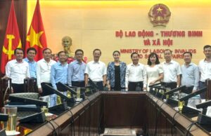 lam-viec-voi-bo-van-hoa-the-thao-181024-1-1