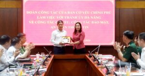 lam-viec-voi-doan-cong-tac-ban-co-yeu-chinh-phu-1