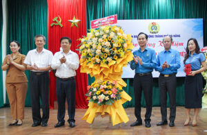 lam-viec-voi-lien-doan-lao-dong-thanh-pho-1