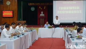 lam-viec-voi-ubnd-quan-son-tra-1