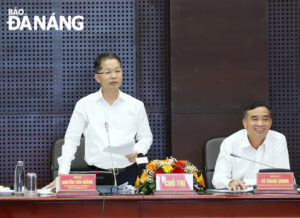 lam-viec-voi-vp-ubnd-thanh-pho-1
