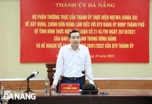 lanh-dao-thanh-pho-lam-viec-voi-dang-uy-bdbp-1
