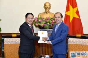lanh-su-lao-1
