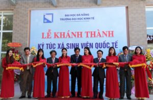 le-khanh-thanh-ky-tuc-xa-1