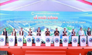 le-khoi-cong