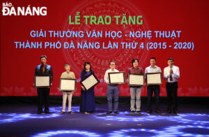 le-trao-giai-thuong-van-hoc-nghe-thuat-lan-thu-4-1