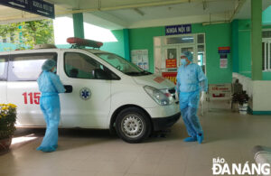 medical-staff-transfer-covid-19-patients