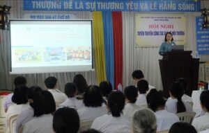 mo-hinh-phan-loai-chat-thai-ran-cho-co-so-ton-giao-1