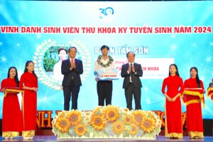 nang-buoc-sinh-vien-2024-1