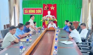 ong-doan-duy-tan-lam-viec-voi-xa-hung-son-1