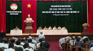 ong-thuong-tiep-xuc-cu-tri-1