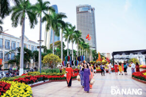 pavements-of-bach-dang-street