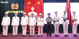 phong-canh-sat-hinh-su-nhan-huan-chuong-chien-cong-hang-3-1
