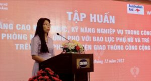 phong-ngua-bao-luc-voi-phu-nu-va-tre-em-tren-cac-phuong-tien-cong-cong-1