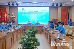 quang-c-e1-ba-a3nh-l-e1-bb-85-ph-c3-a1t-c4-91-e1-bb-99ng-1