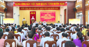 so-ket-giua-nhiem-ky-nghi-quyet-dang-bo-huyen-hoa-vang-1