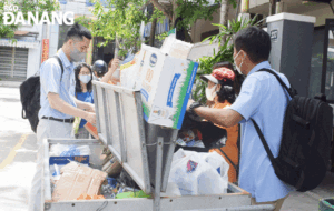 sorting-and-collecting-resource-waste-1