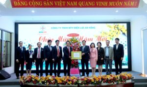 th-c4-83m-2c-c4-91-e1-bb-99ng-vi-c3-aan-doanh-nghi-e1-bb-87p-ra-qu-c3-a2n-s-e1-ba-a3n-xu-e1-ba-a5t-1