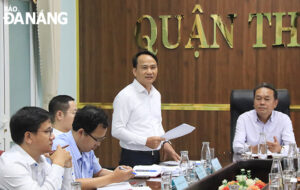 tham-du-sinh-hoat-chi-bo-van-phong-ubnd-quan-thanh-khe-1