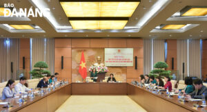 tham-gia-hoi-thao-ban-cong-tac-dai-bieu-cua-quoc-hoi-1