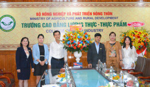 tham-truong-cao-dang-luong-thuc-thuc-pham-1