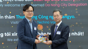 thung-l-c5-a9ng-c-c3-b4ng-ngh-e1-bb-87-pangyo-techno-valley-1-1