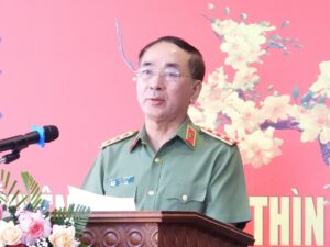 thuong-tuong-tran-quoc-to-chuc-tet-thanh-pho-1