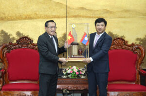 tiep-doan-dai-bieu-cap-cao-tinh-salavane-1