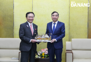 tiep-thong-doc-tinh-kanagawa-1