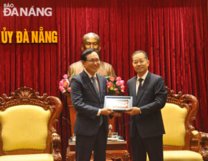 tiep-tong-giam-doc-samsung-vn-1