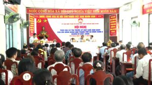 tiep-xuc-cu-tri-phuong-nam-duong-ngay-141124-1