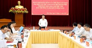 tieu-ban-van-kien-lam-viec-voi-huyen-uy-hoa-vang-111124-1
