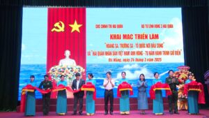 tin-7-vung-3-hai-quan-khai-mac-trien-lam-hoang-sa-2c-truong-sa-mp4-snapshot-00-37-306-1