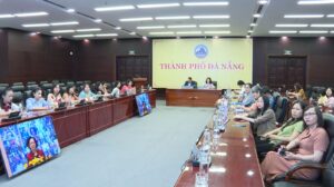 toa-dam-phat-trien-doi-ngu-can-bo-nu-1