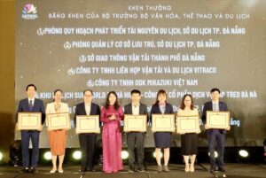 tong-ket-nganh-du-ich-nam-2022-1