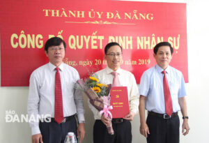 trao-quy-e1-ba-bft-c4-91-e1-bb-8bnh-c-e1-bb-a7a-ban-th-c6-b0-e1-bb-9dng-v-e1-bb-a5-th-c3-a0nh-e1-bb-a7y-cho-c3-b4ng-h-c3-a0-c4-90-e1-bb-a9c-ho-c3-a0i-1