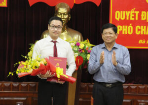 trao-quyet-dinh-bo-nhiem-1