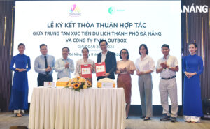 trung-tam-xuc-tien-du-lich-ky-ket-thoa-thuan-voi-cty-outbox-1
