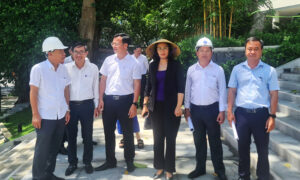 tuong-bac-ho-thu-vien-1