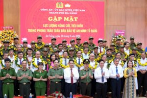 tuyen-duong-120-phong-trao-bao-ve-an-ninh-to-quoc-1