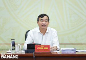 ubnd-hop-thuong-ky-thang-8-1