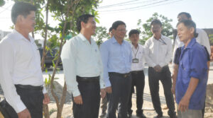 xay-nha-cho-nguoi-co-cong-1
