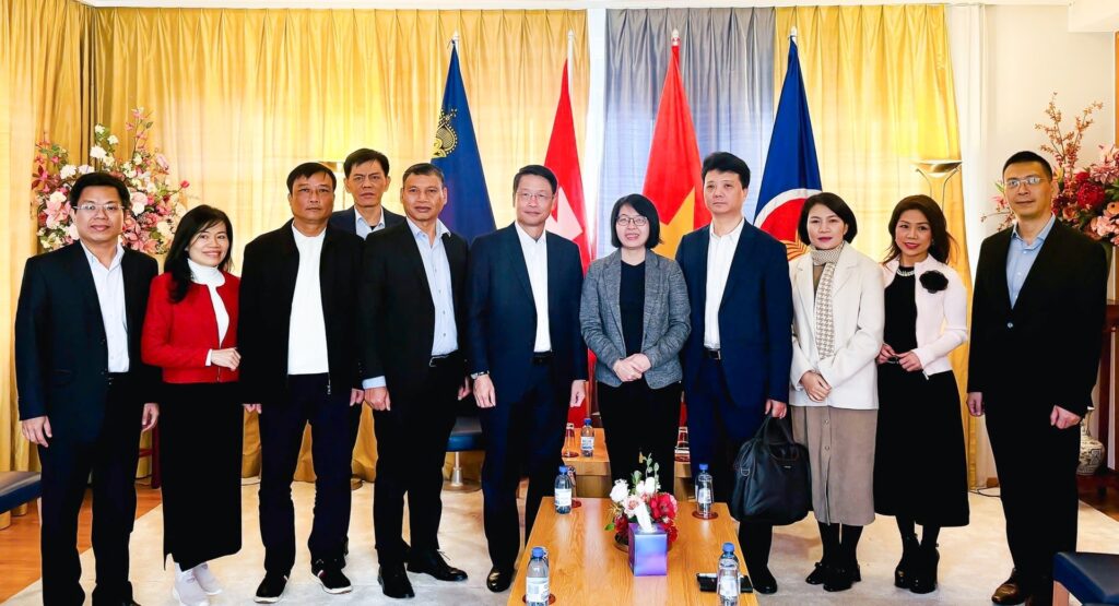 9.12 dai su quan thuy si