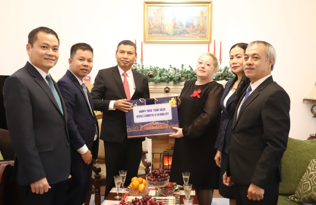 Chuc mung nam moi cac lanh su quan 2026