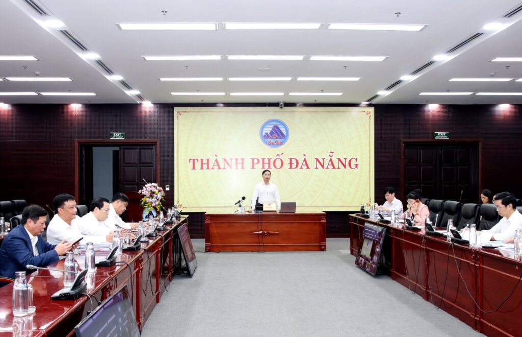 Dau tu cong 2025 1