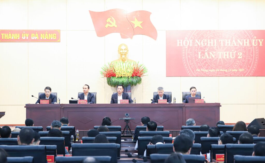 Hoi nghi Thanh uy lan 2 3 1764917050