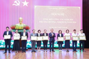 Hoi nghi tong ket van phong Thanh uy 2025_1