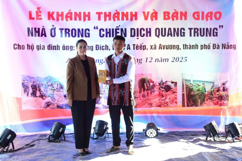 Khanh thanh nha dau tien chien dich Quang Trung 1