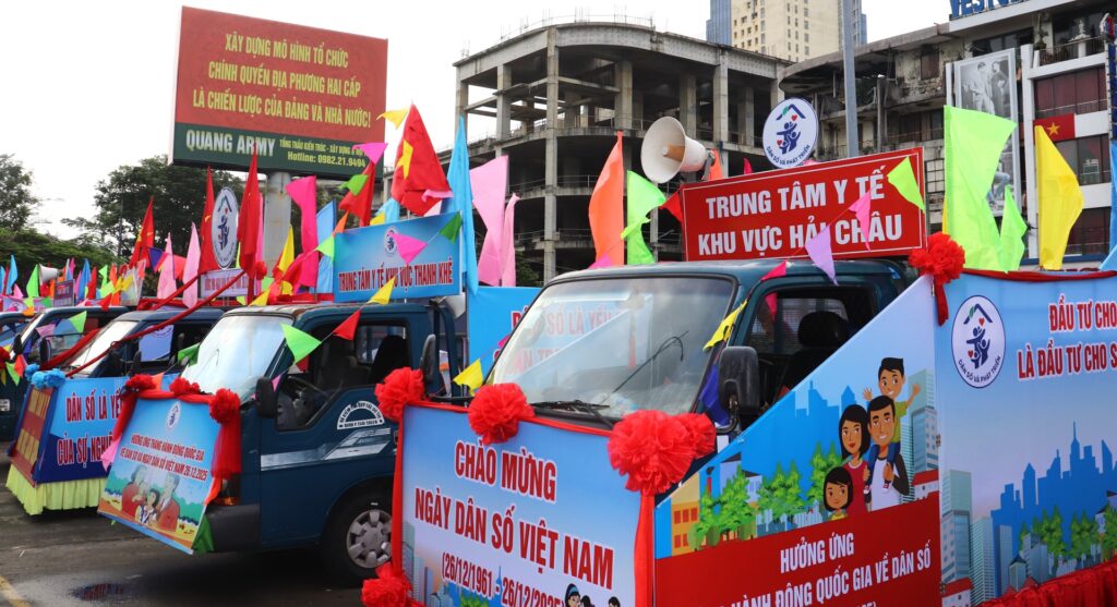 Thang hanh dong quoc gia ve dan so 2025 1